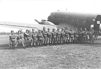 Members of the Communications Platoon, about to board a C-47 at Ramsbury. (J. Reeder)